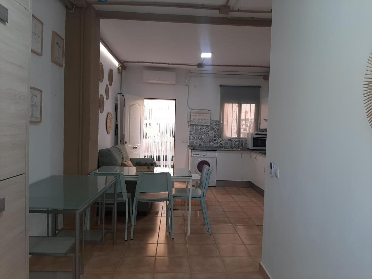 Apartamento Huelin, A 5 MINUTOS A PIE DE LA PLAYA Málaga Exterior foto