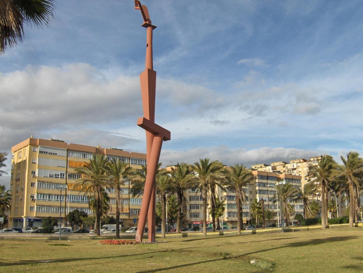 Apartamento Huelin, A 5 MINUTOS A PIE DE LA PLAYA Málaga Exterior foto