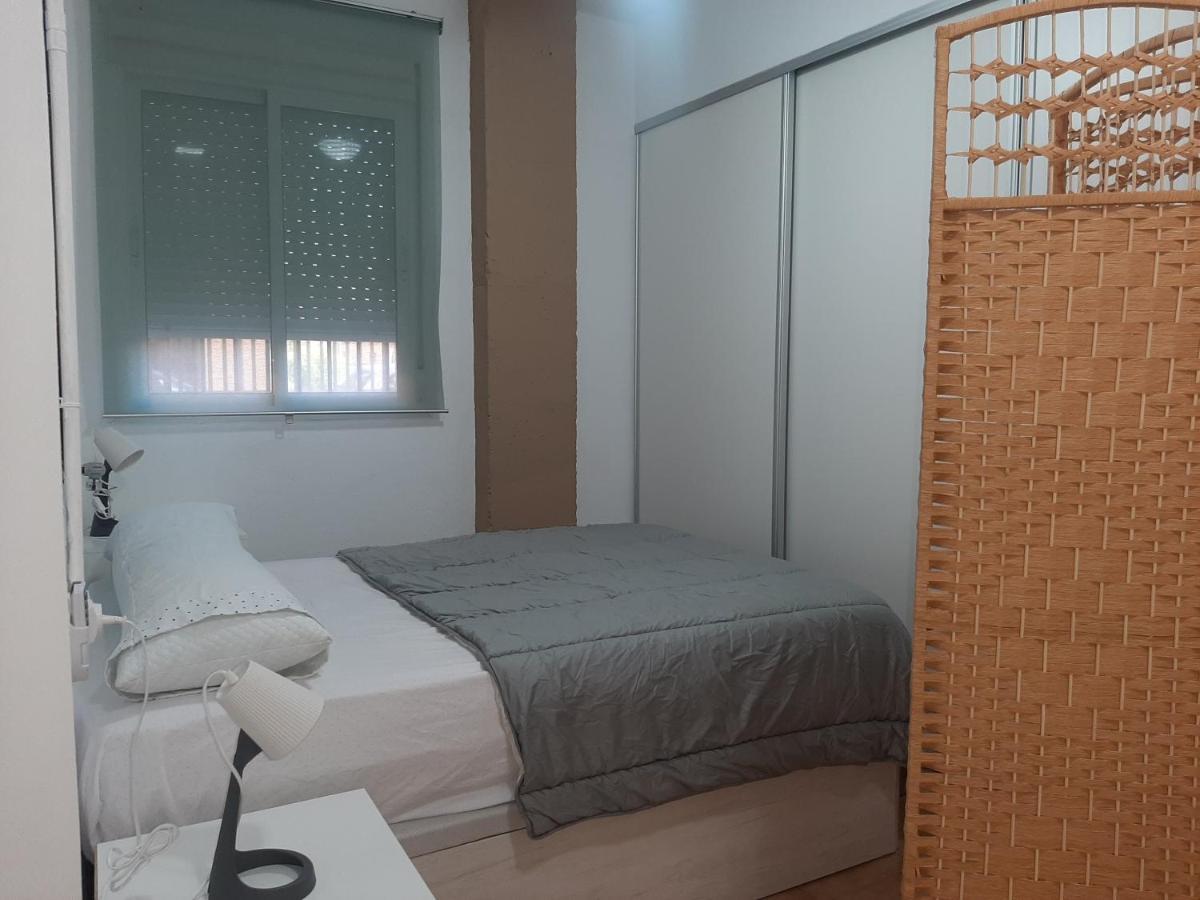 Apartamento Huelin, A 5 MINUTOS A PIE DE LA PLAYA Málaga Exterior foto