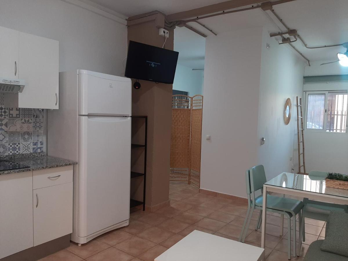 Apartamento Huelin, A 5 MINUTOS A PIE DE LA PLAYA Málaga Exterior foto