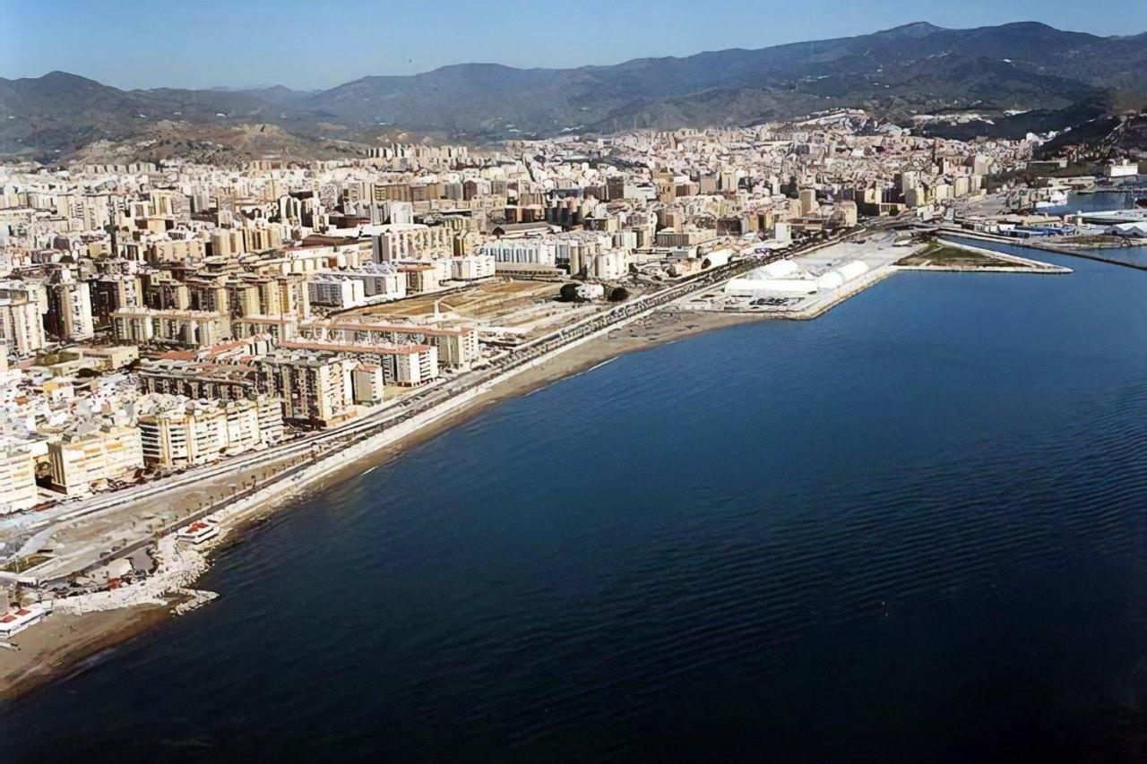 Apartamento Huelin, A 5 MINUTOS A PIE DE LA PLAYA Málaga Exterior foto